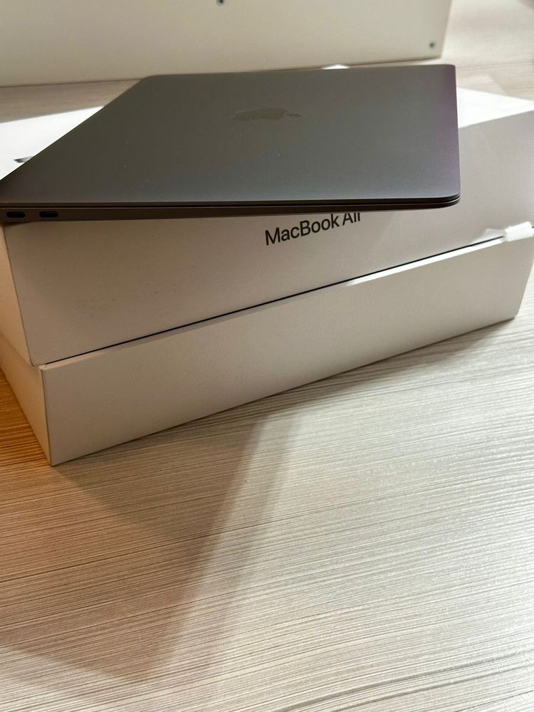 MacBook Air M1 NOU