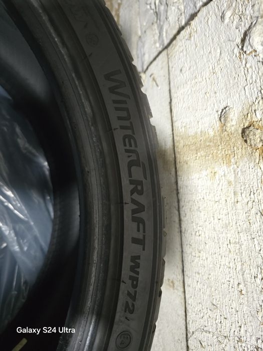 2 buc Kumho wintercraft 255 35 r20, dot 2024