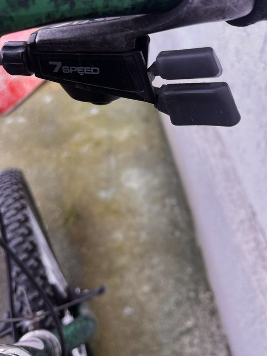 Vand bicicleta verde