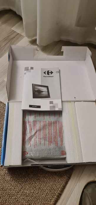 Rama foto digitala,  nouă,  in cutie