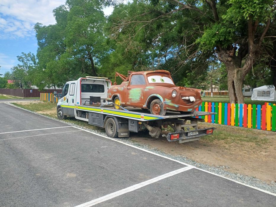 Tractari/Deblocari /Transport auto/Tractari Non Stop Servicii Macara