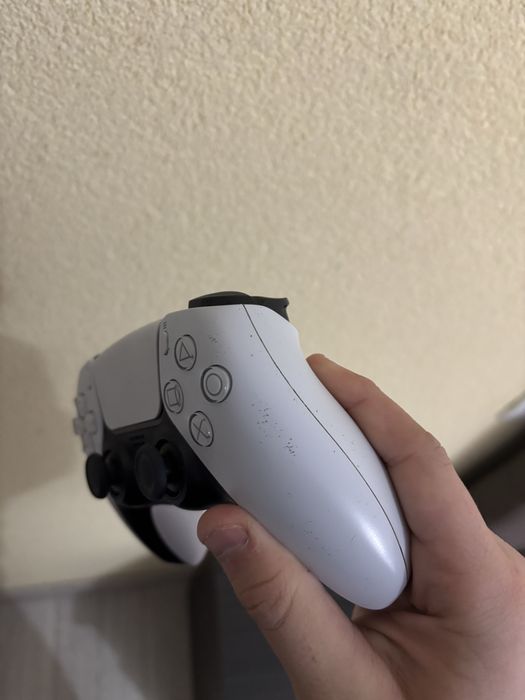 PlayStation 5 Impecabil, NOU