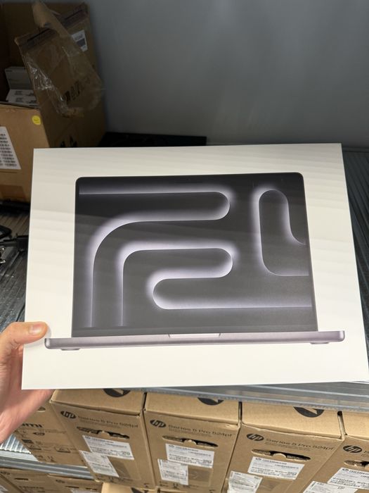 Cutie MacBook Pro 14 inci