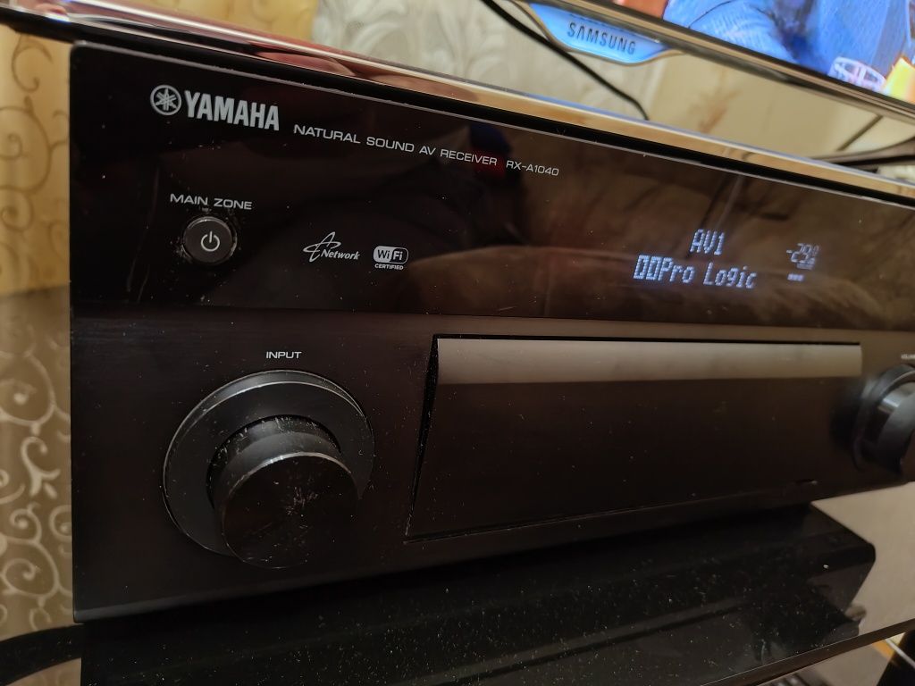 AV ресивер Yamaha RX-A1040 Aventage