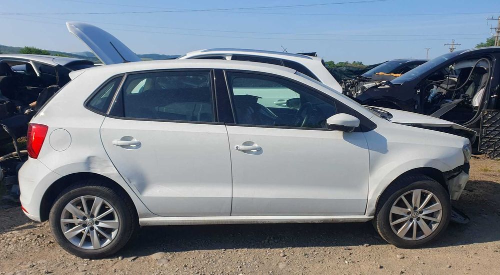 Dezmembrez Volkswagen Polo 6R 1.0 MPI 2015