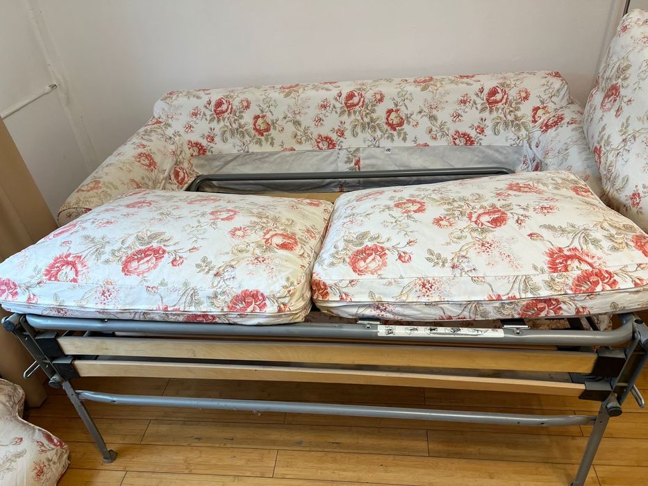 Canapea extensibila IKEA