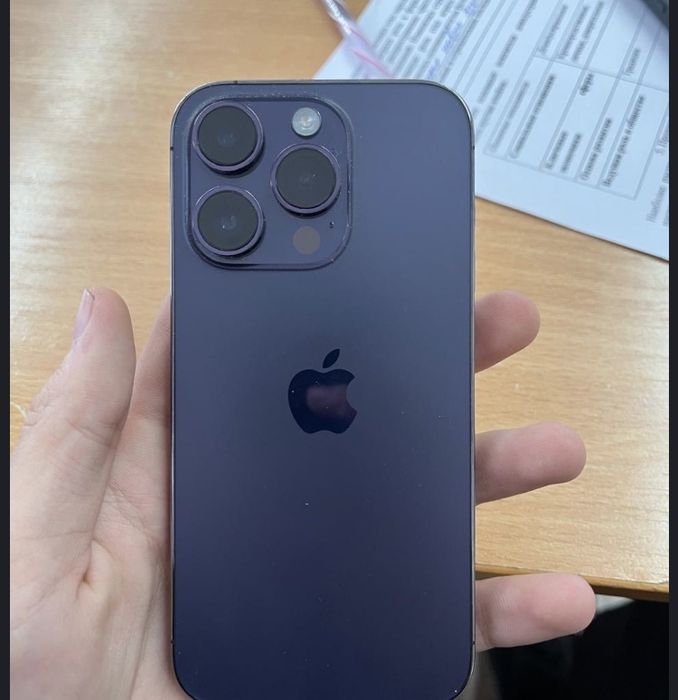 Продам айфон 13 про