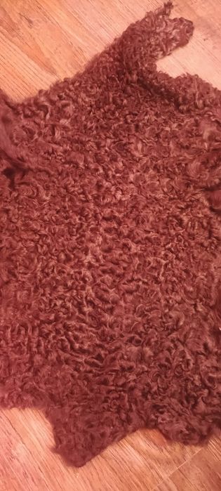 Каракуль шкурки выделаные