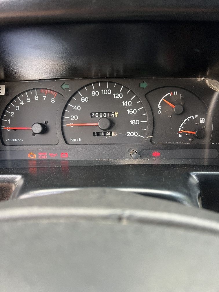 Nexia 1 4500$ srochniga