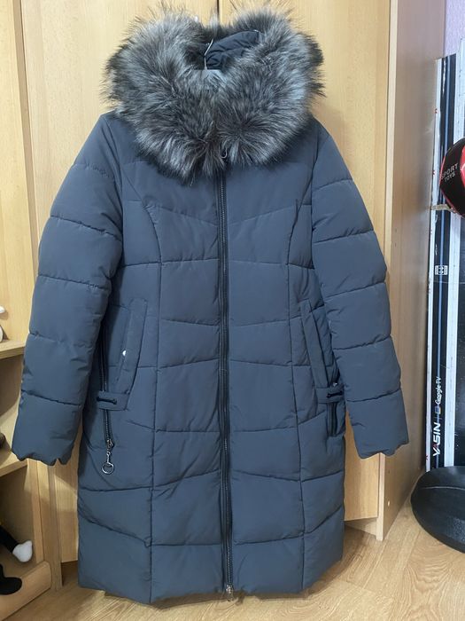 Продам женский зимний пуховик