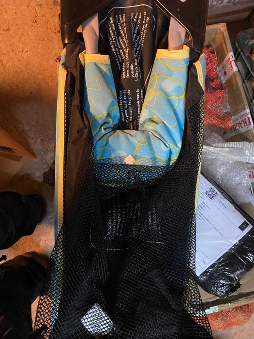 Patut Chicco pliabil negru cu insertii pe albastru