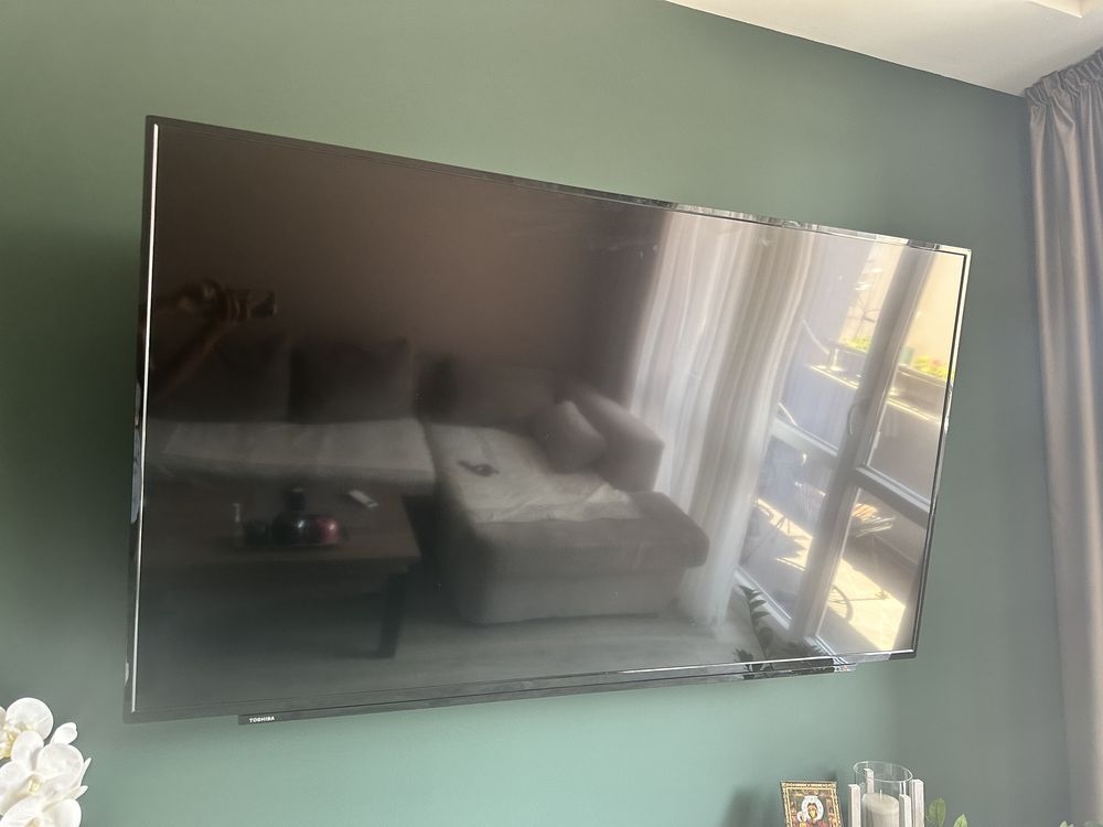 Телевизор Toshiba 65"
