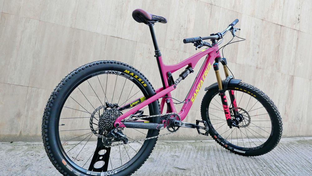 Santa Cruz Bronson, 27.5 L, карбон, FOX Factory 36 160 ход, SRAM XO1