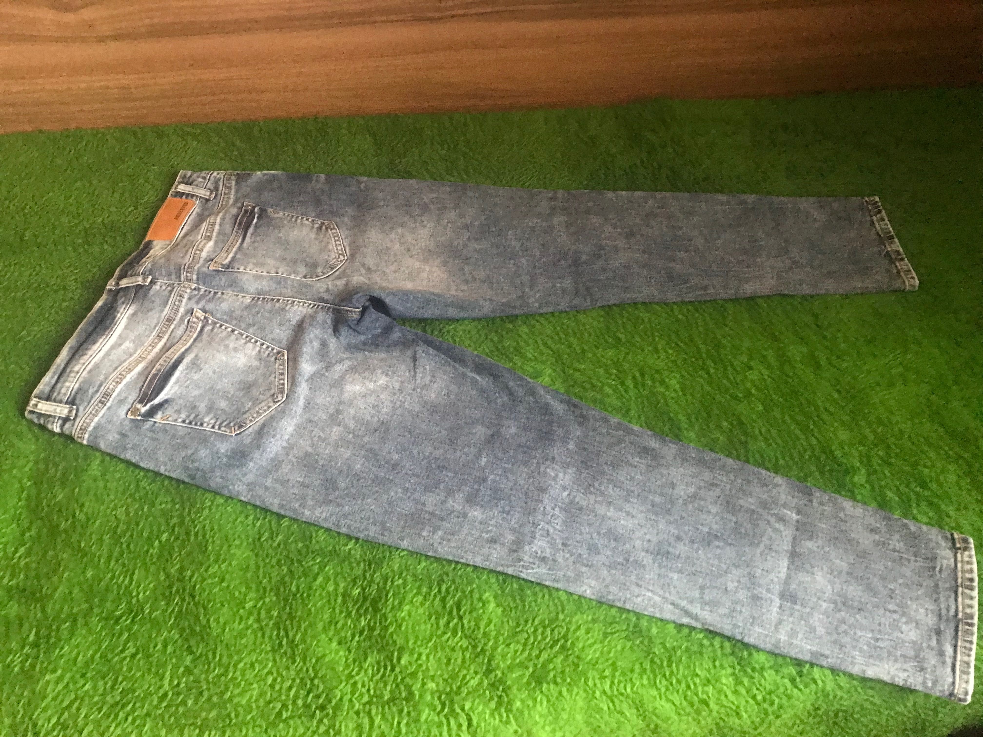 Дънки Reserved Denim ,свободна кройка ,нови