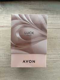 Set Avon pentru femei: parfum, lotiune de corp