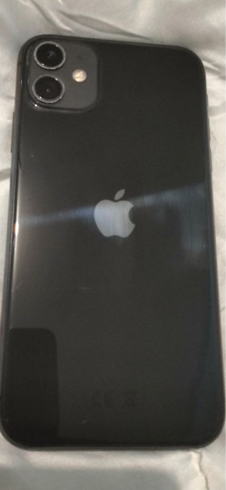 Vand/schimb  iphone 11 Black
