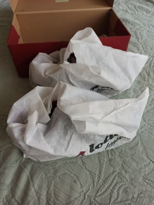 Спортни обувки/маратонки Lotto/Лотто. Модел Leggenda Tokyo Ginza T7397