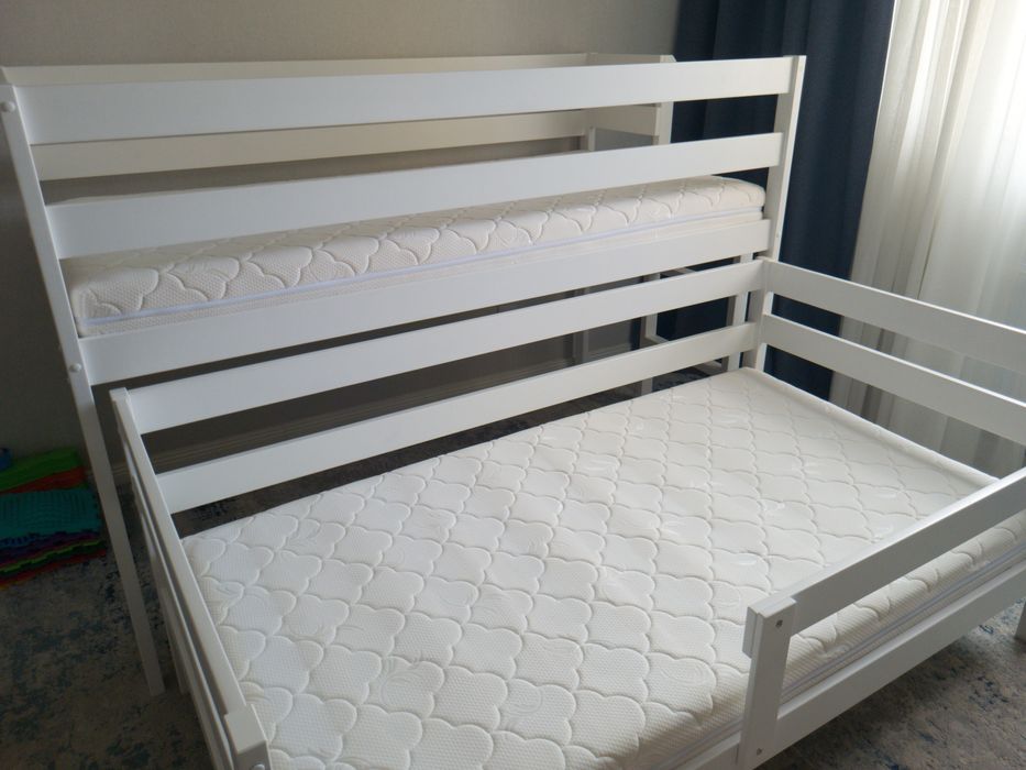 Продам кровать детскую  Ecowood