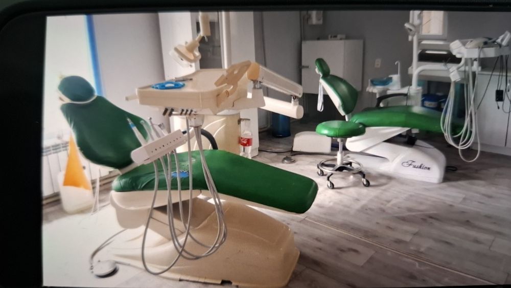 Стоматологический оборудование,  кресло 2 шт