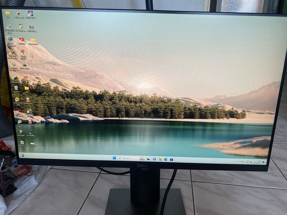 Продавам монитор Dell P2419H 24” инча Full HD