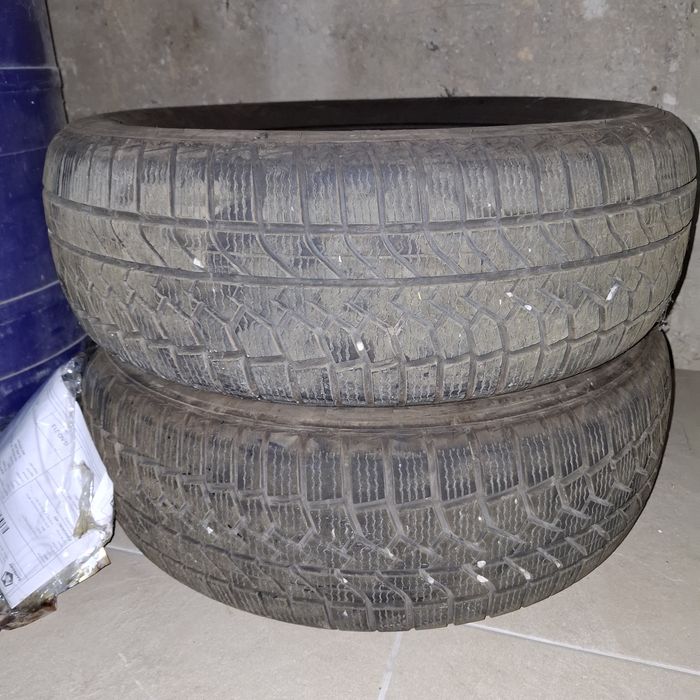 2 Anvelope iarna 205/60/16