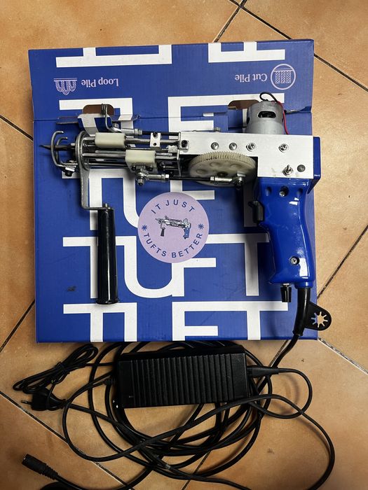 Машина за килимчета/ тъфтинг пистолет