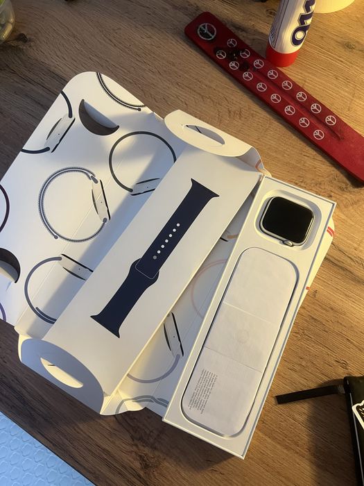 Смарт-часы Apple Watch SE 44 мм серебристый-синий