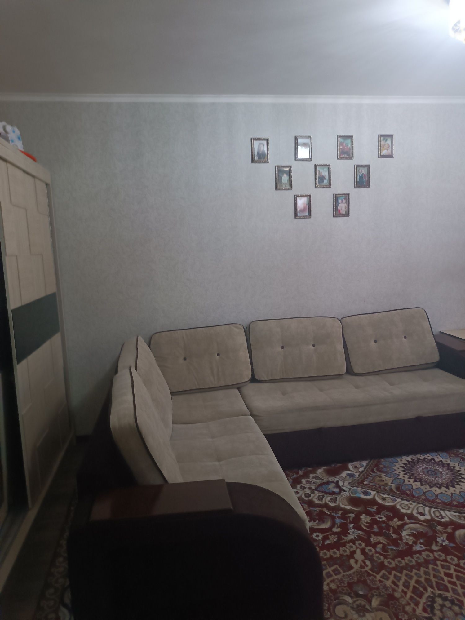 Продаю сваю квартиру мирабатском раёне