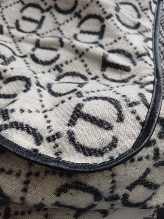 Esarfa groasa si calduroasa