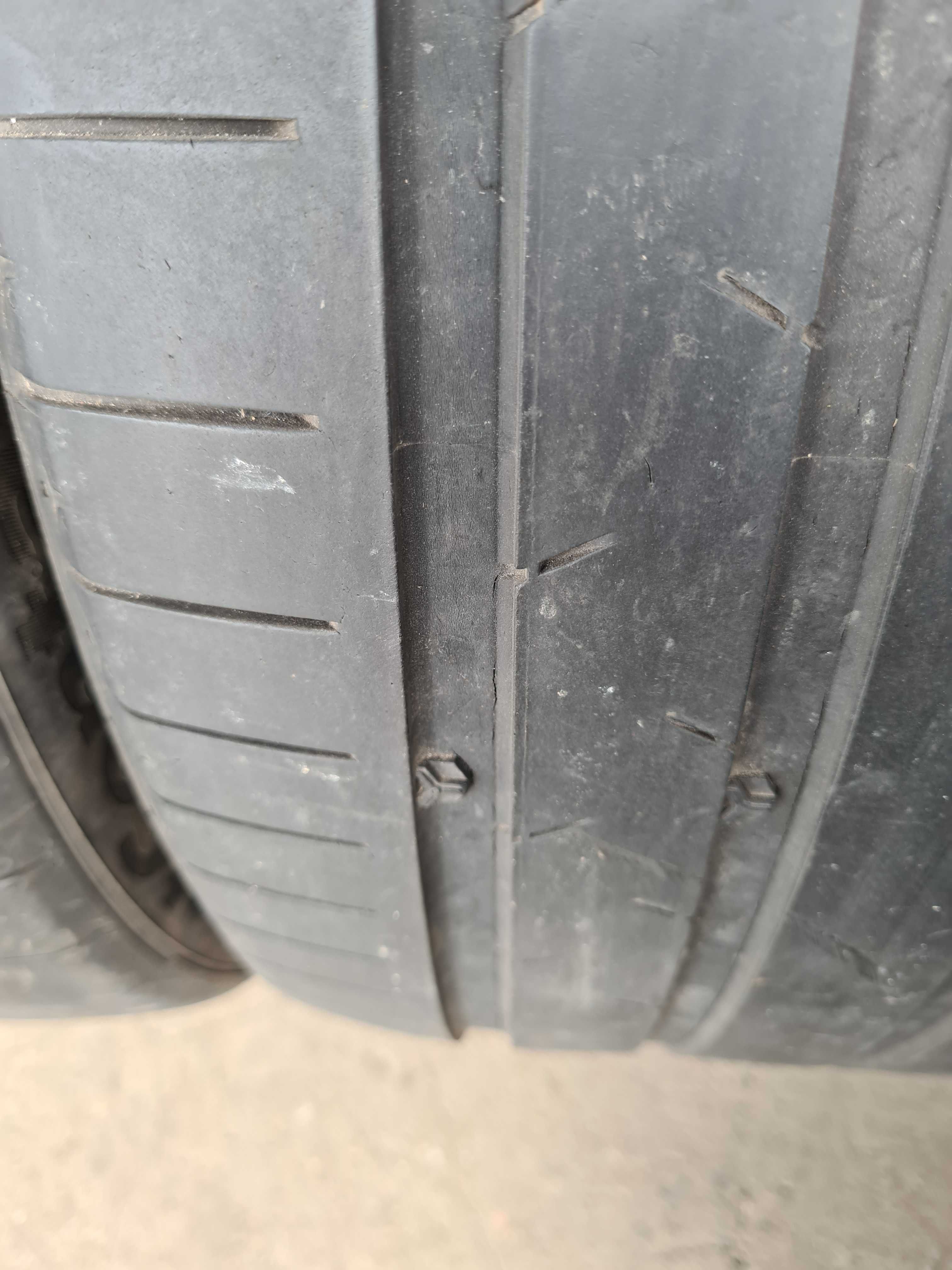 2 бр. летни гуми 265/40/21 Continental DOT 3419 4 mm