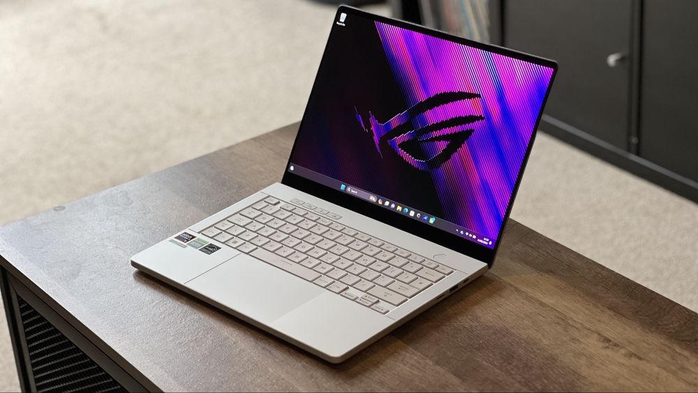 Asus ROG Zephyrus G14 2024 OLED 4070 Silver