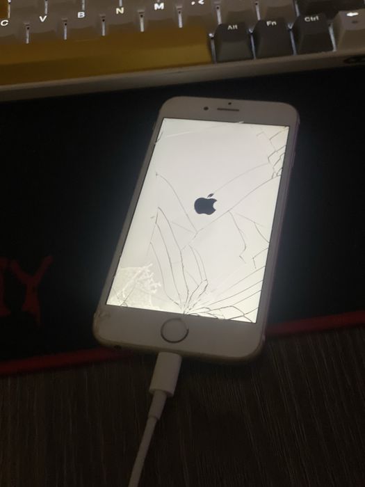 продам айфон iphone 6s 32 гб на запчасти