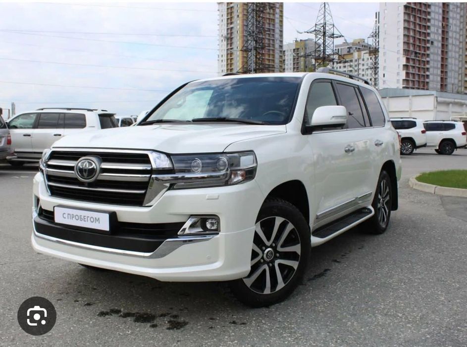 Решетка радиатора Toyota land cruiser 200 lx570