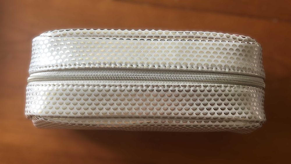 Луксозен козметичен несесер Bvlgari