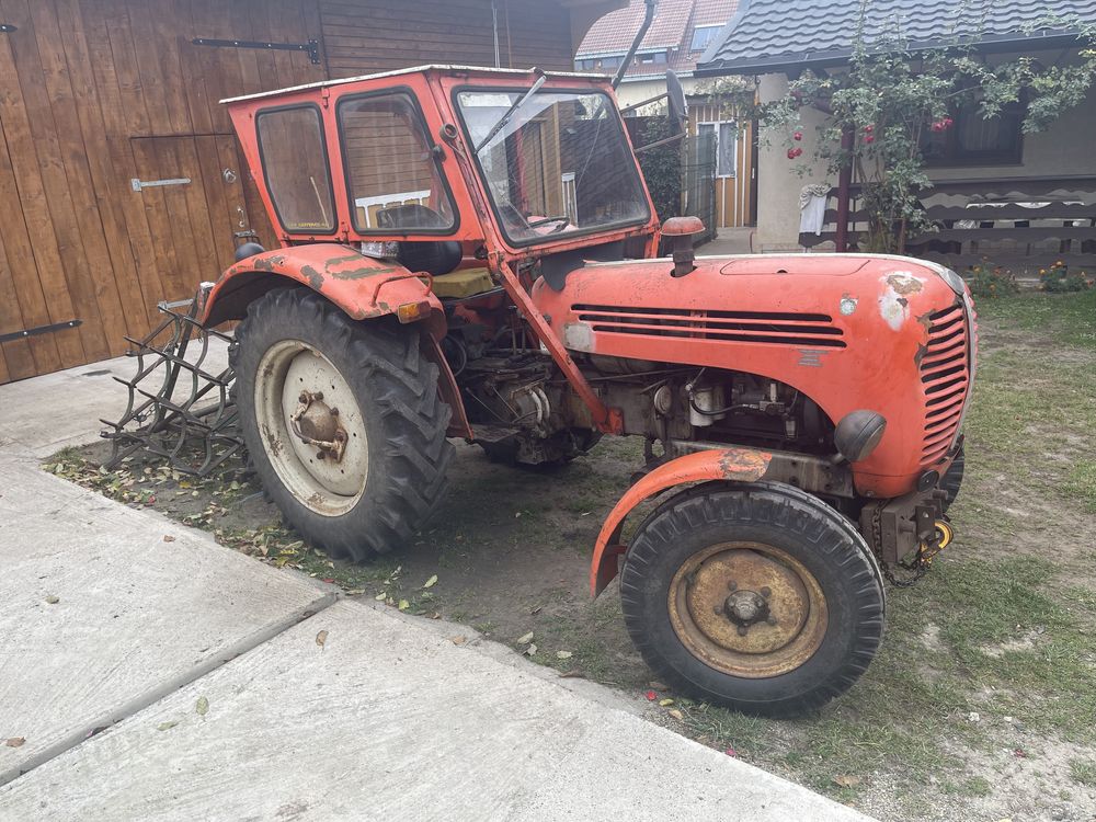 Tractor marca Steyr