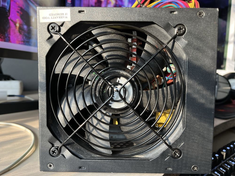 Захранване за компютър Zalman ZM400-LE