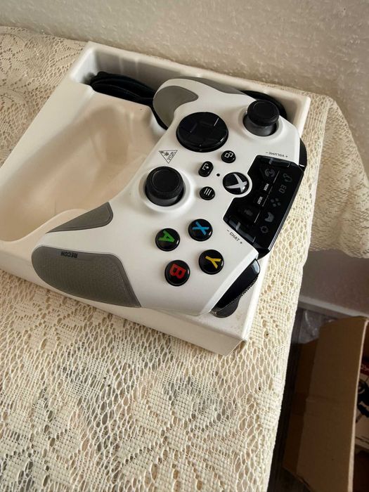 Controller Xbox alb NOU