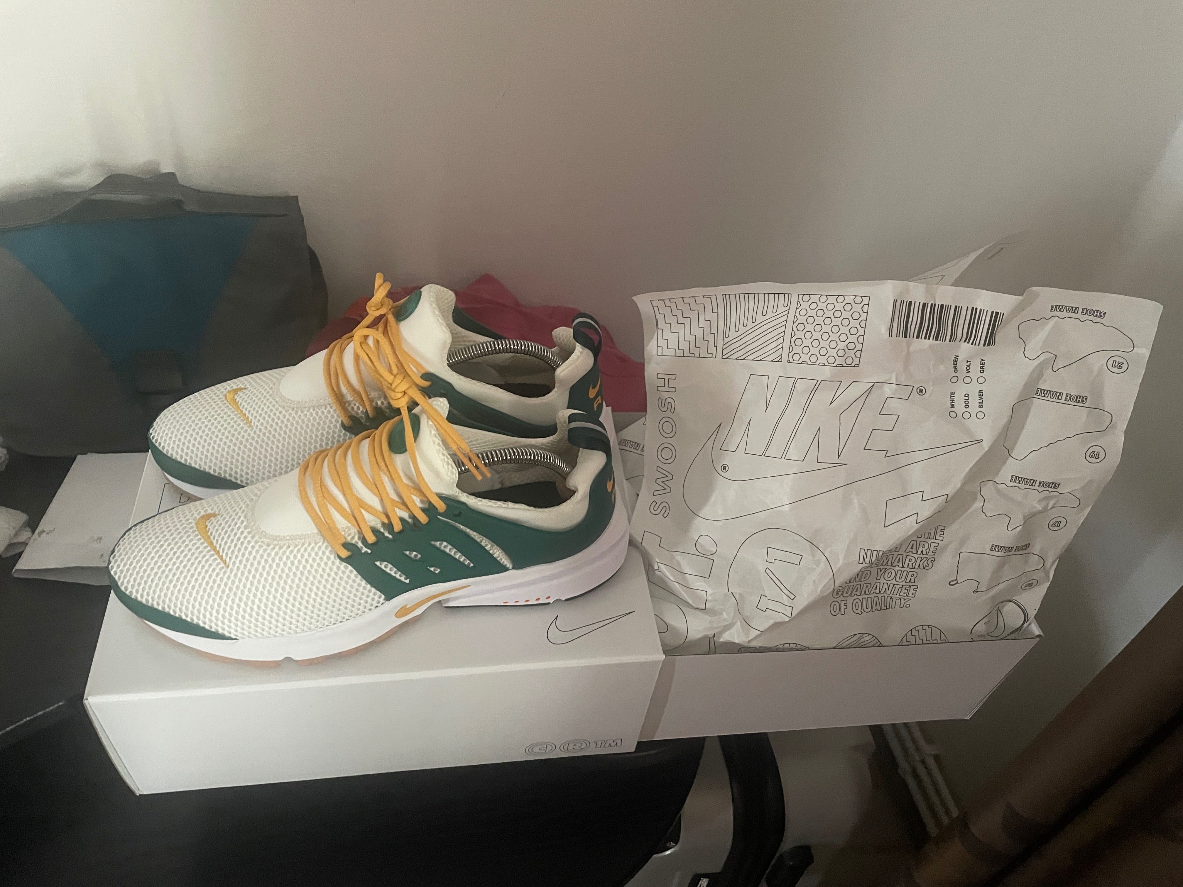 Adidași Nike Presto