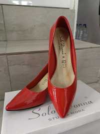 Pantofi roșii 36