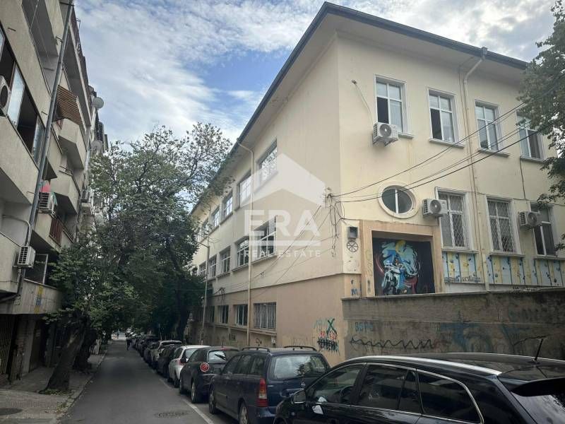 Ексклузивен партерен магазин за продажба, с лице на ул. Найден Геров,