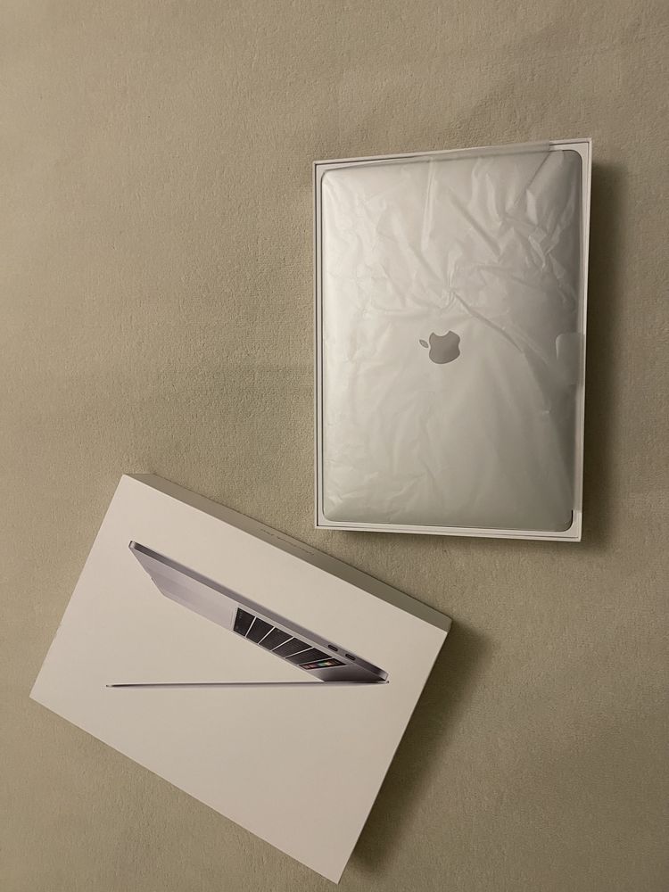 MacBook Pro 15” TouchBar