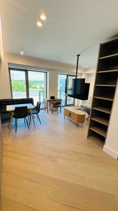 Cortina 126, Erou Iancu Nicolae, studio dublu de lux, garaj opțional