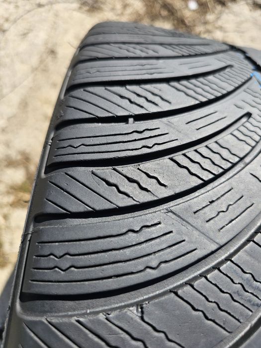 255 35 19 Michelin pilot alpin