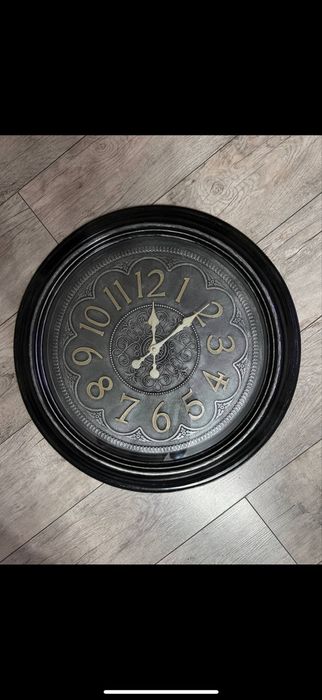 Винтажные настенные часы
