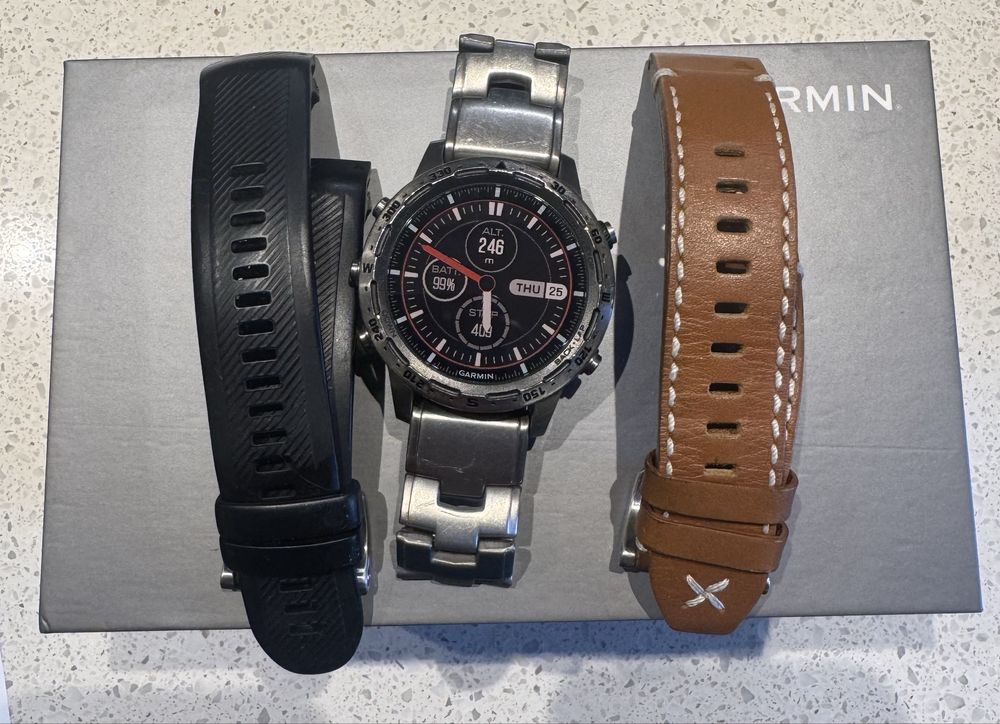 Garmin Marq Adventurer Expedition