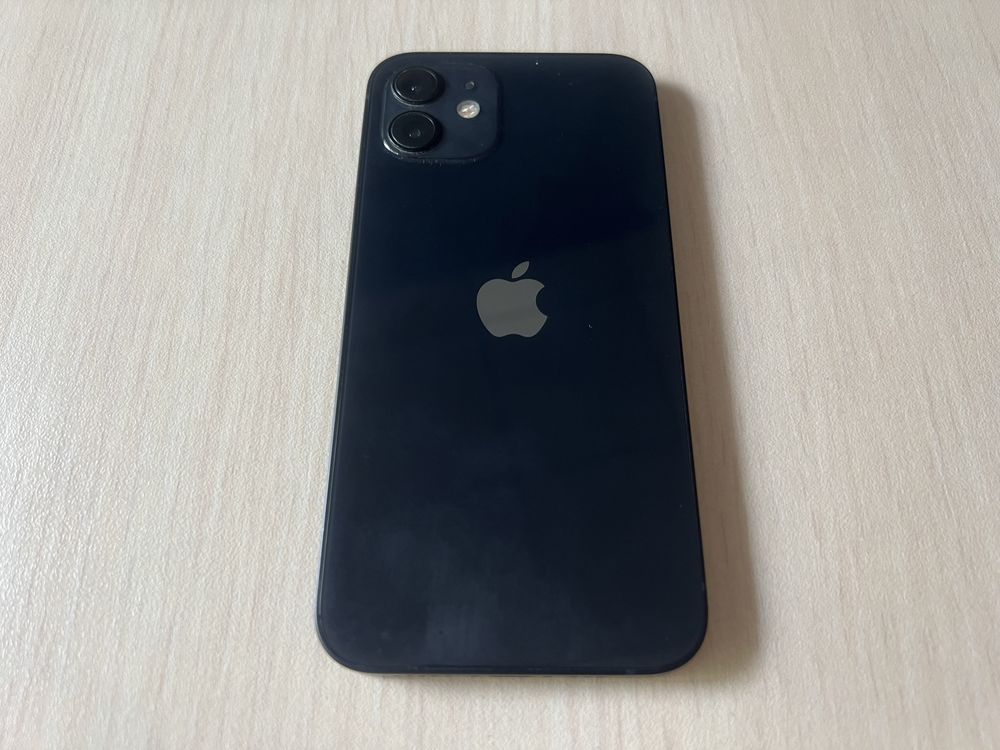 Продавам Apple iPhone 12 256GB