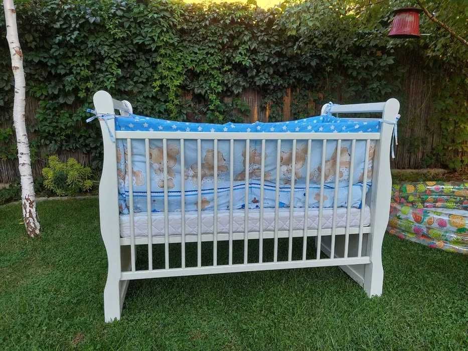Patut de lemn  133 x 70x 100 cm