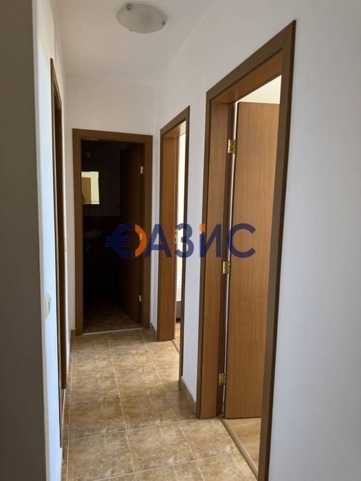 Продава се Тристаен апартамент в с. Кошарица, Област Бургас - 102 кв.м за 905 €/кв.м - Снимка #1