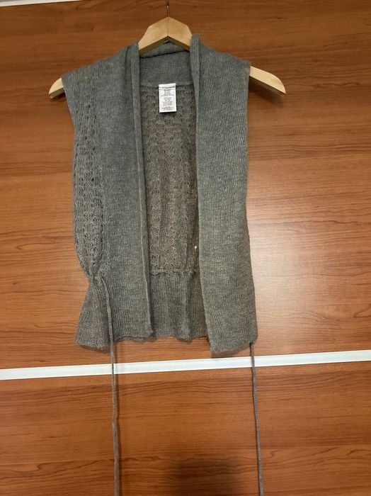 Дамски жилетки и пуловер