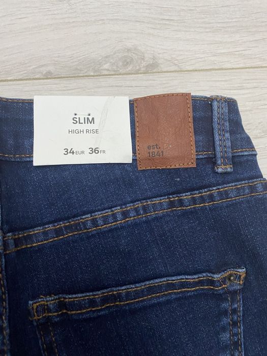 Blugi Slim marimea 34/36 noi